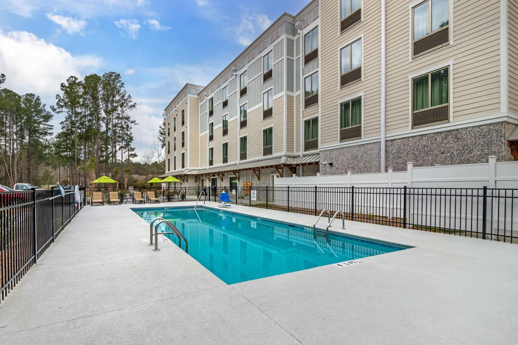 Best Western Plus Bluffton/Hilton Head Hotel Екстер'єр фото